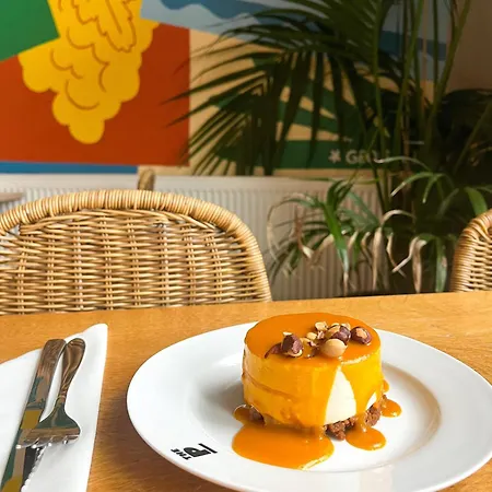 The People - 2* Tours