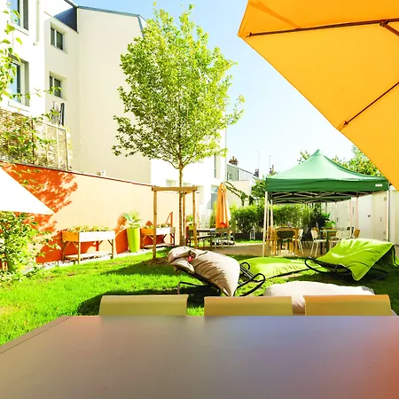 The People - ホテル