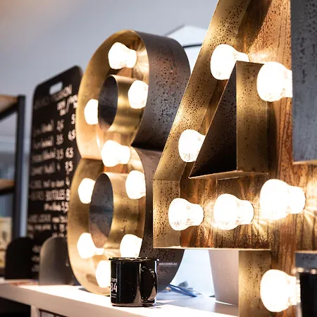 The People - ホテル 2*