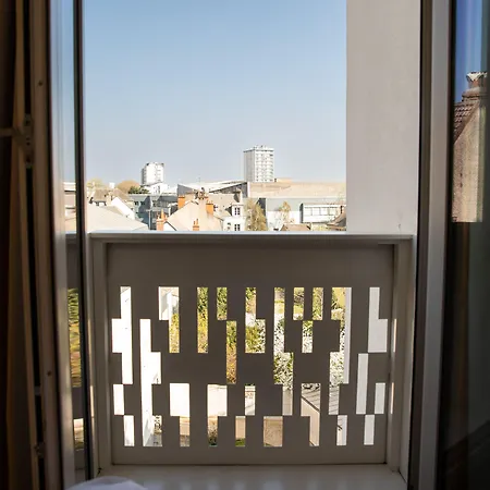 The People - ホテル