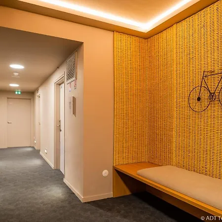 Hotel The People - Tours