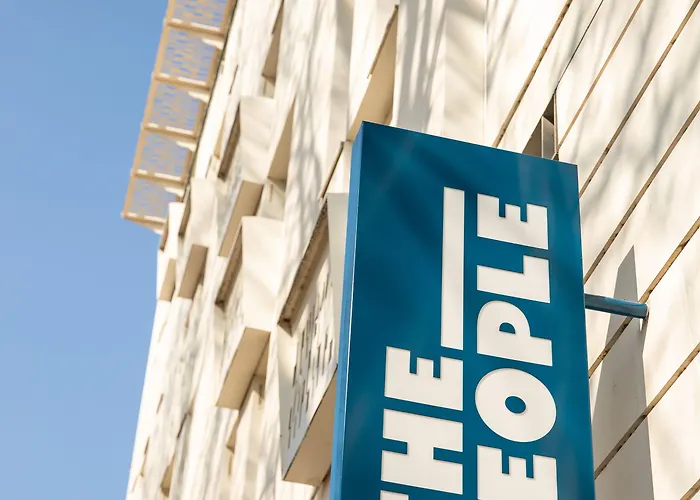 The People - Otel Tours